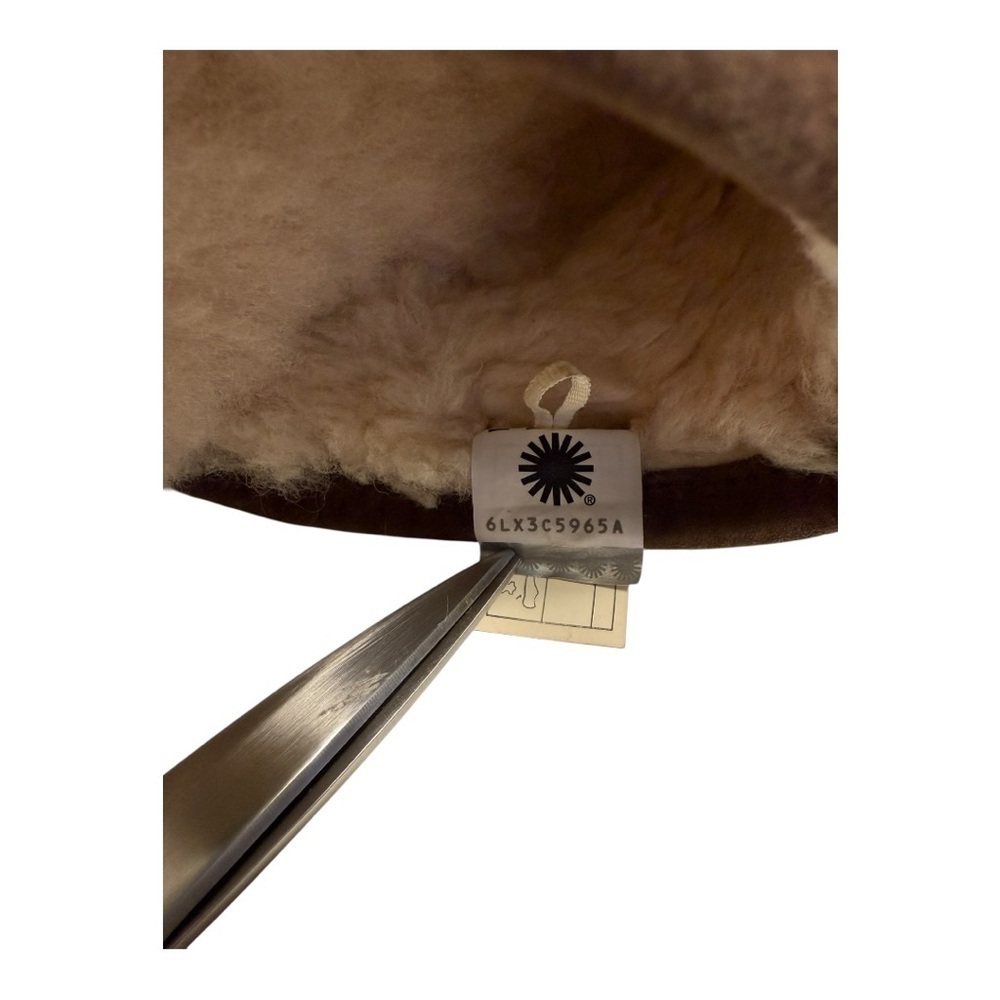 UGG Men's Scuff Slippers - Size 12 | Espresso Suede Colour | Sheepskin Lining - Picture 7 of 13